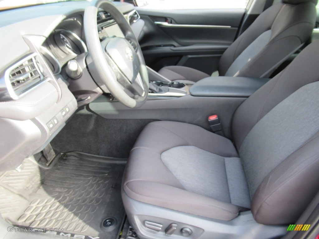 2018 Camry LE - Ruby Flare Pearl / Ash photo #11