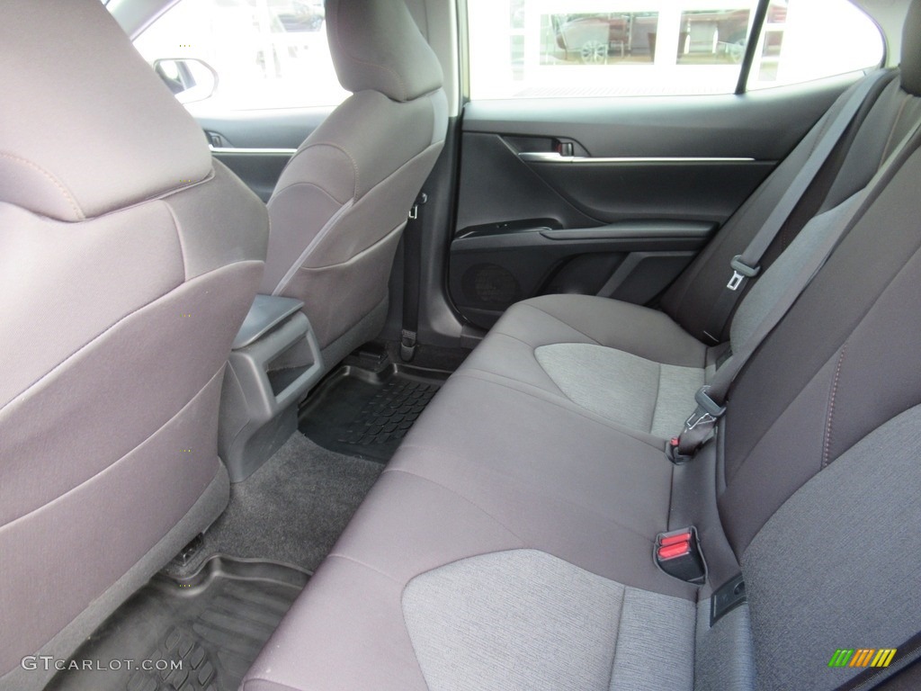 2018 Camry LE - Ruby Flare Pearl / Ash photo #12