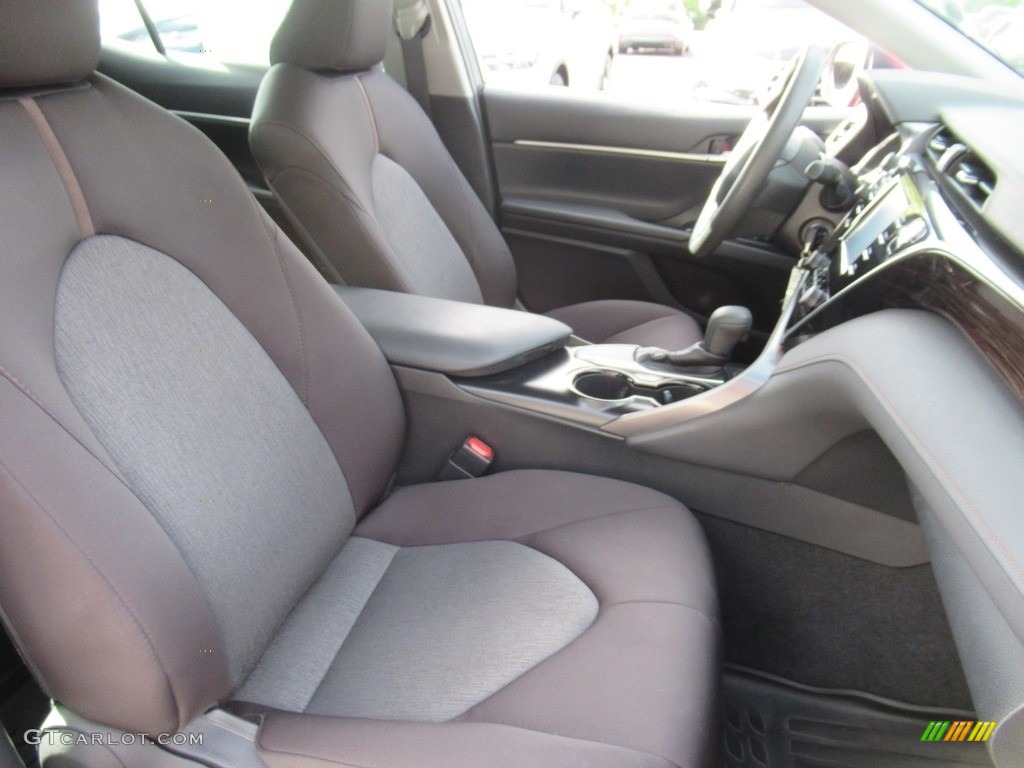 2018 Camry LE - Ruby Flare Pearl / Ash photo #13