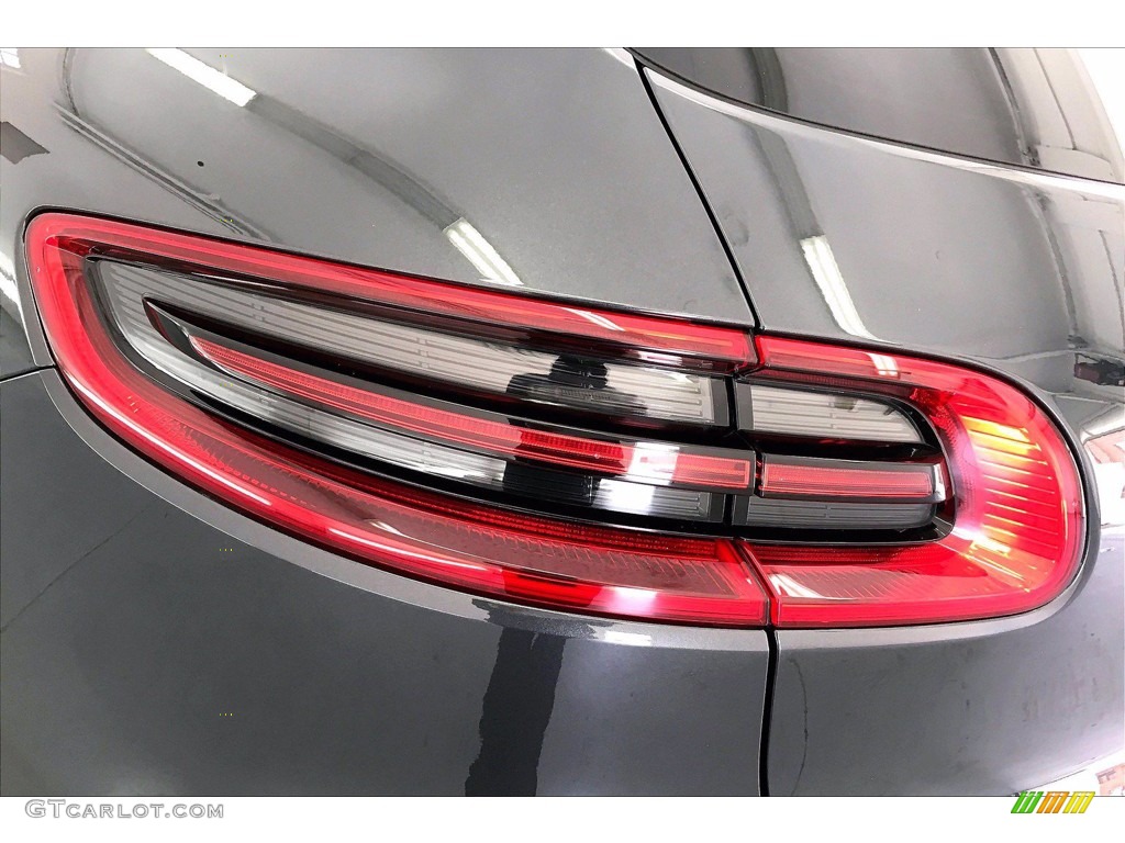 2018 Macan Turbo - Volcano Grey Metallic / Black/Garnet Red photo #28