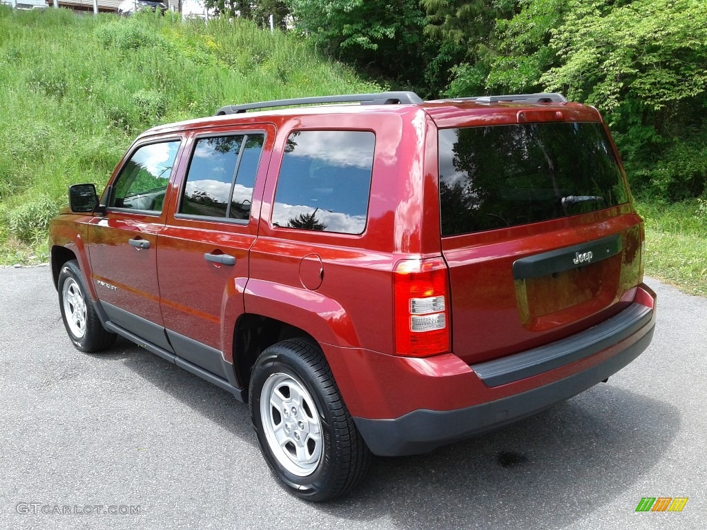 2016 Patriot Sport - Deep Cherry Red Crystal Pearl / Dark Slate Gray photo #8