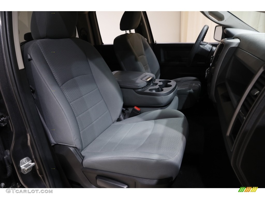 2018 1500 Express Quad Cab 4x4 - Granite Crystal Metallic / Black/Diesel Gray photo #14