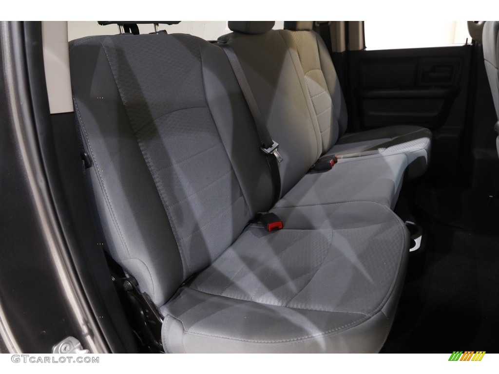 2018 1500 Express Quad Cab 4x4 - Granite Crystal Metallic / Black/Diesel Gray photo #15