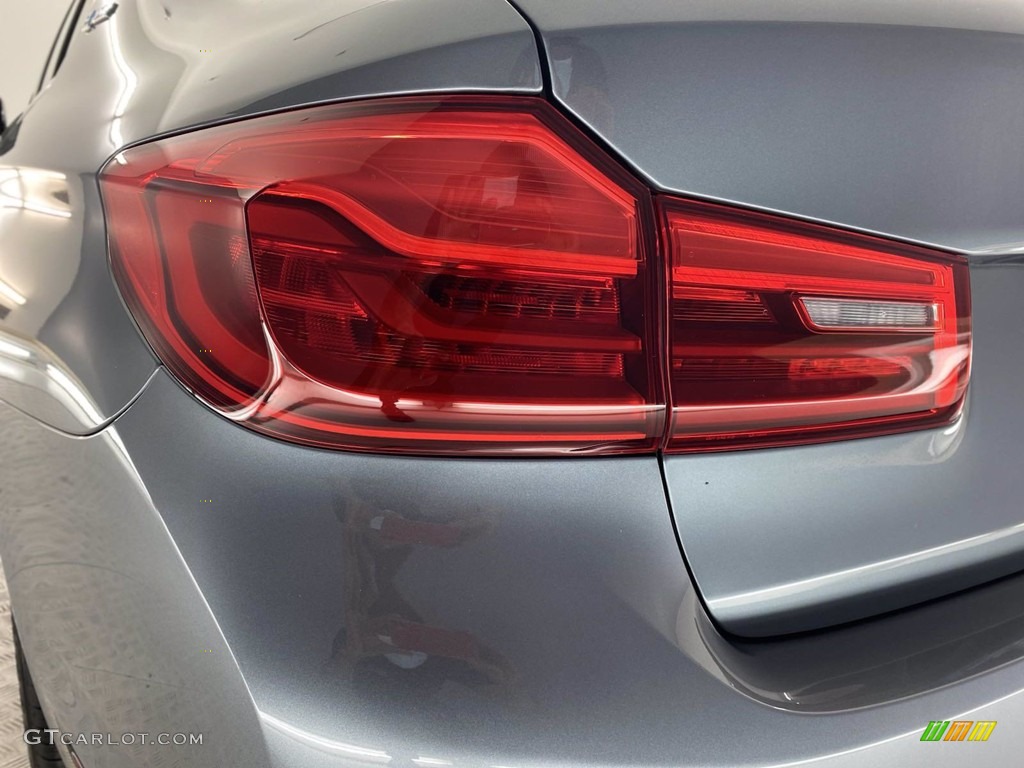 2019 5 Series 530e iPerformance Sedan - Bluestone Metallic / Black photo #9