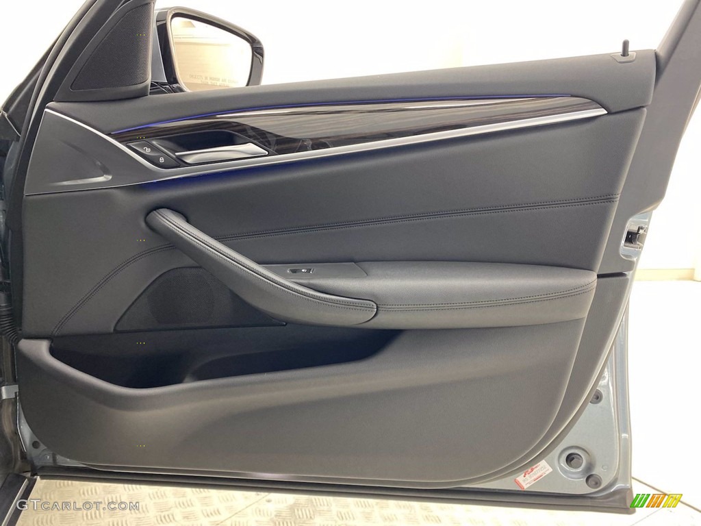 2019 5 Series 530e iPerformance Sedan - Bluestone Metallic / Black photo #32