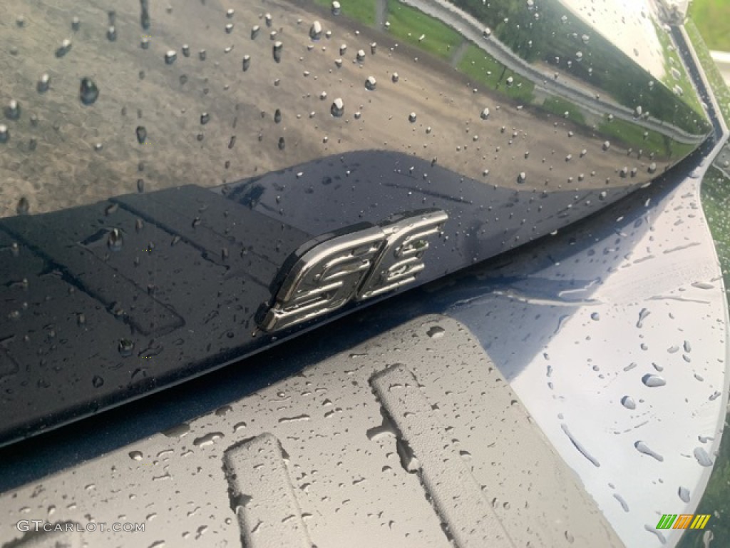 2021 Corolla Hatchback SE - Galactic Aqua Mica / Moonstone photo #22