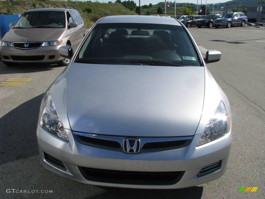 2006 Accord LX Sedan - Alabaster Silver Metallic / Gray photo #8
