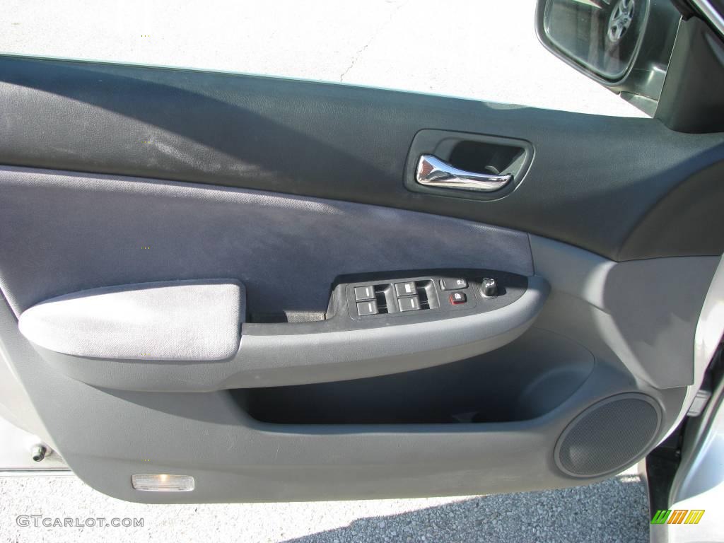 2006 Accord LX Sedan - Alabaster Silver Metallic / Gray photo #13