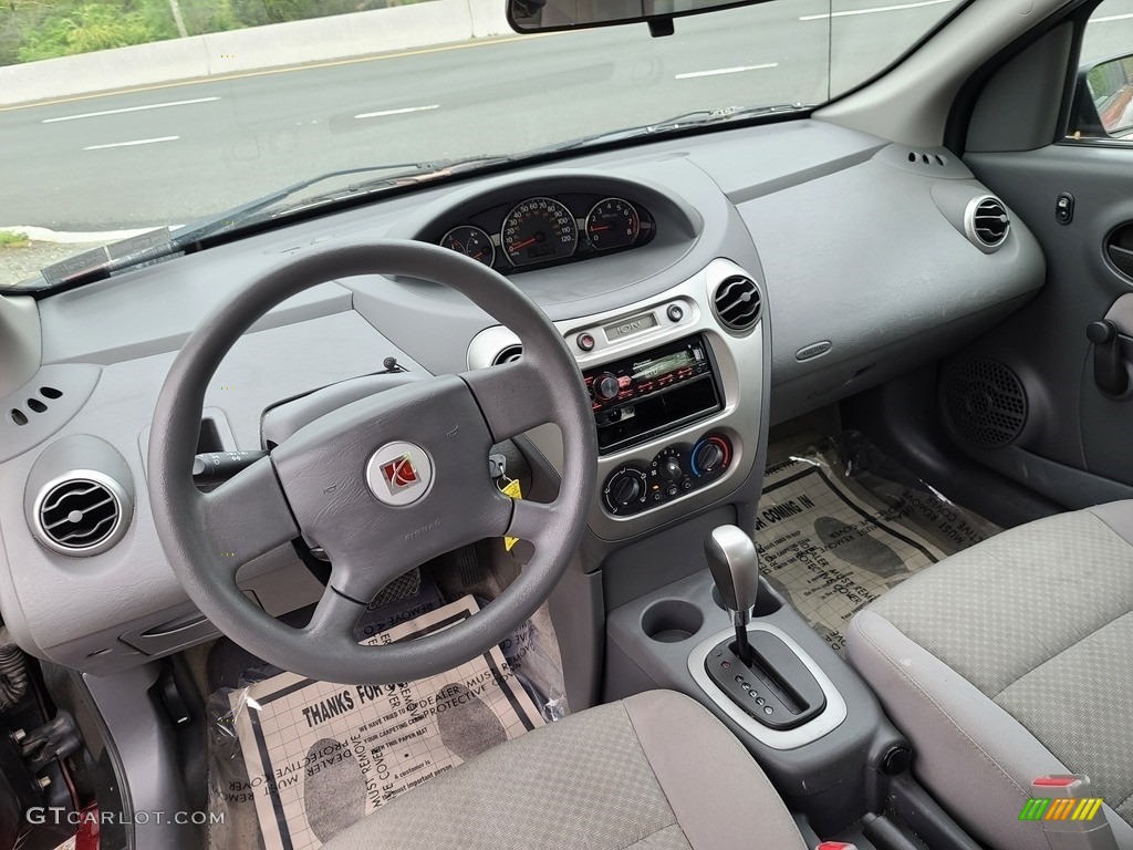2005 ION 2 Sedan - Berry Red / Tan photo #12
