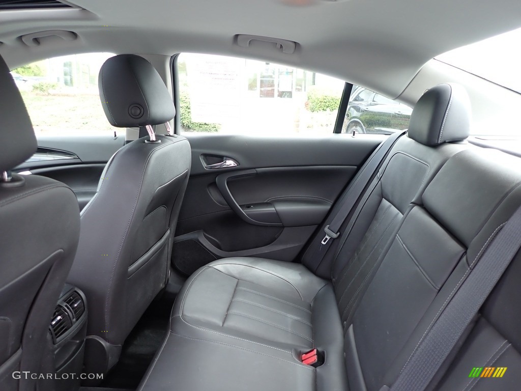 2011 Regal CXL - Granite Gray Metallic / Ebony photo #17
