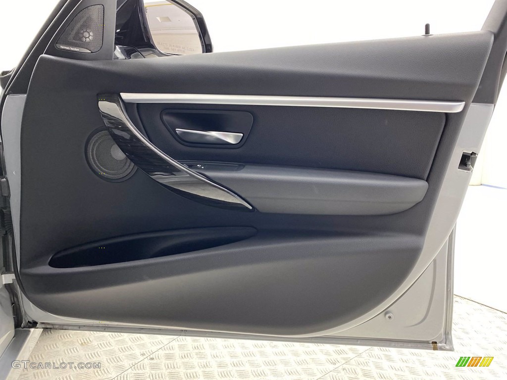 2018 3 Series 340i Sedan - Glacier Silver Metallic / Black photo #32