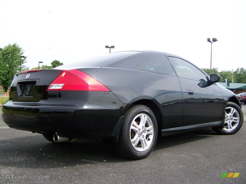 2006 Accord LX Coupe - Nighthawk Black Pearl / Black photo #7