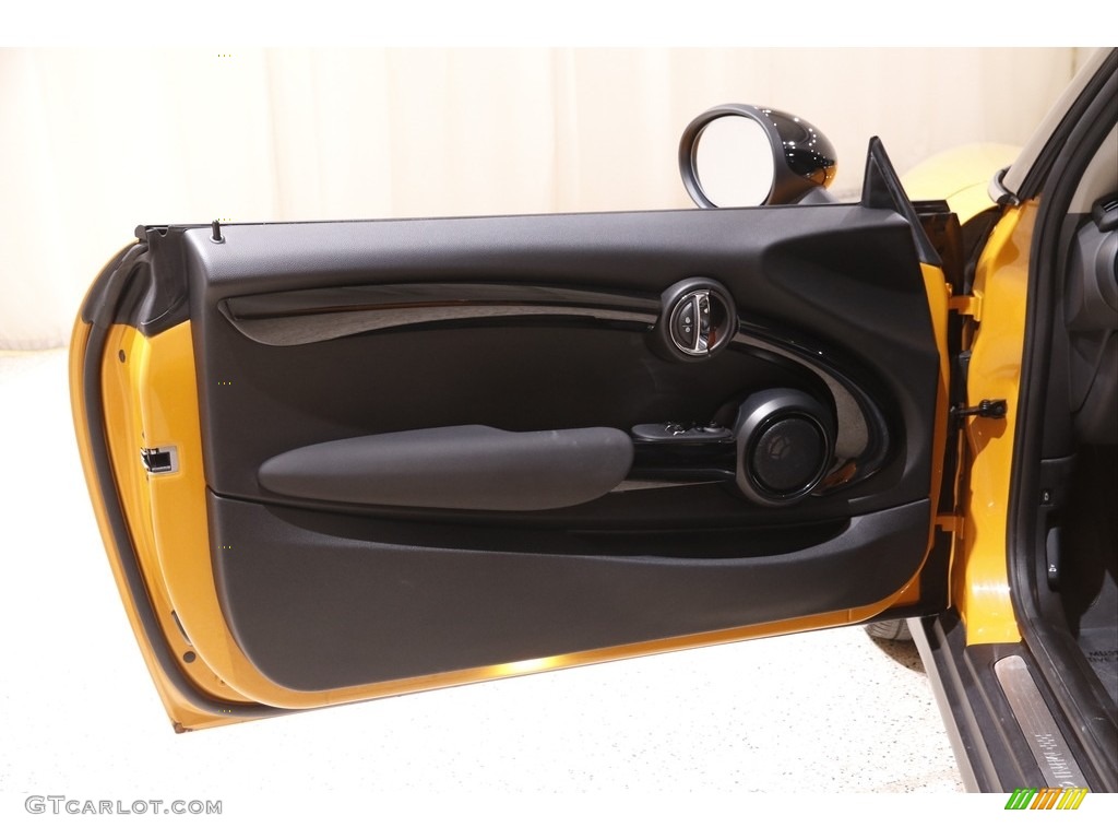 2018 Hardtop Cooper S 2 Door - Volcanic Orange / Black Pearl photo #4