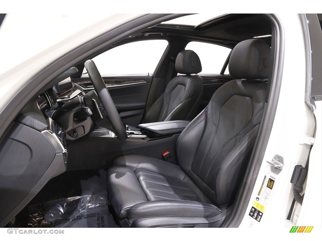 2018 5 Series 530i xDrive Sedan - Alpine White / Black photo #5