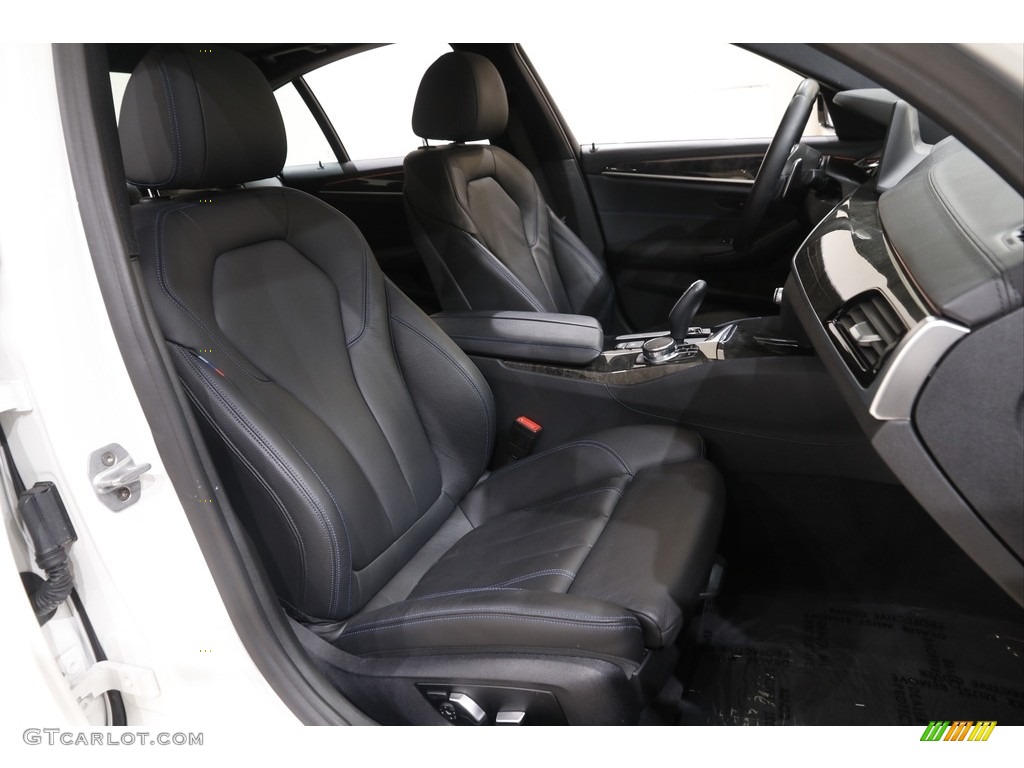 2018 5 Series 530i xDrive Sedan - Alpine White / Black photo #16