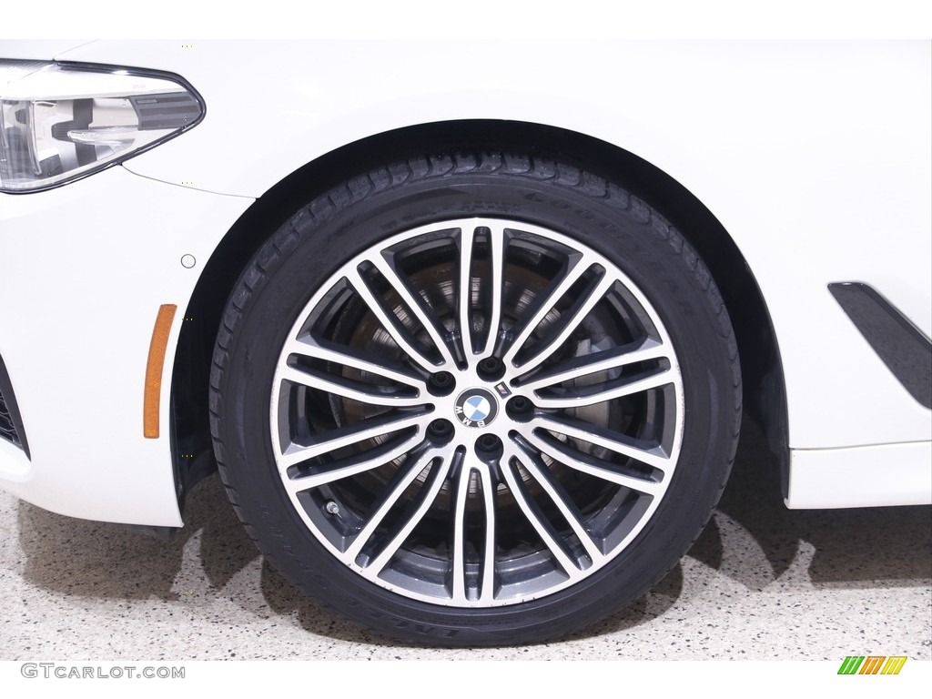 2018 5 Series 530i xDrive Sedan - Alpine White / Black photo #21