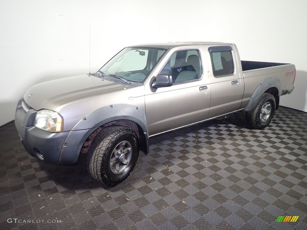 2003 Frontier XE V6 King Cab 4x4 - Sand Dune Metallic / Gray photo #7