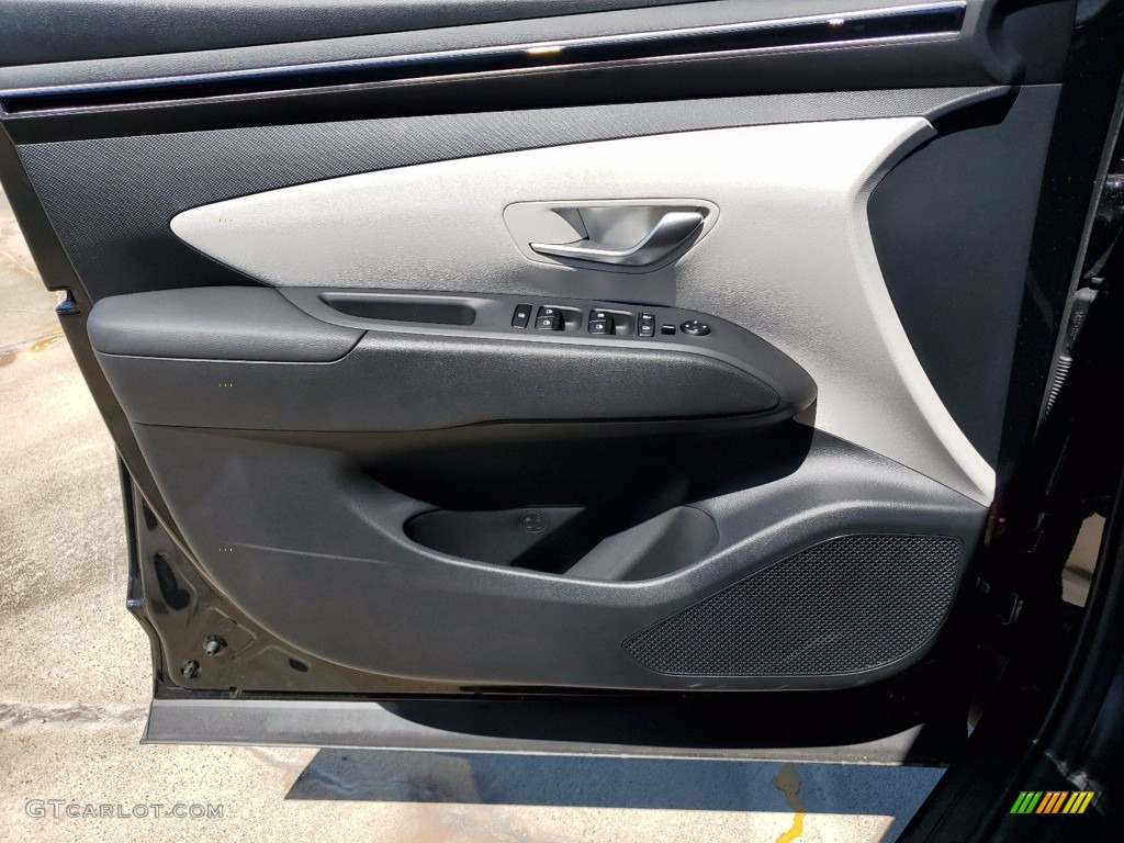 2022 Hyundai Tucson SE Gray Door Panel Photo #141893155