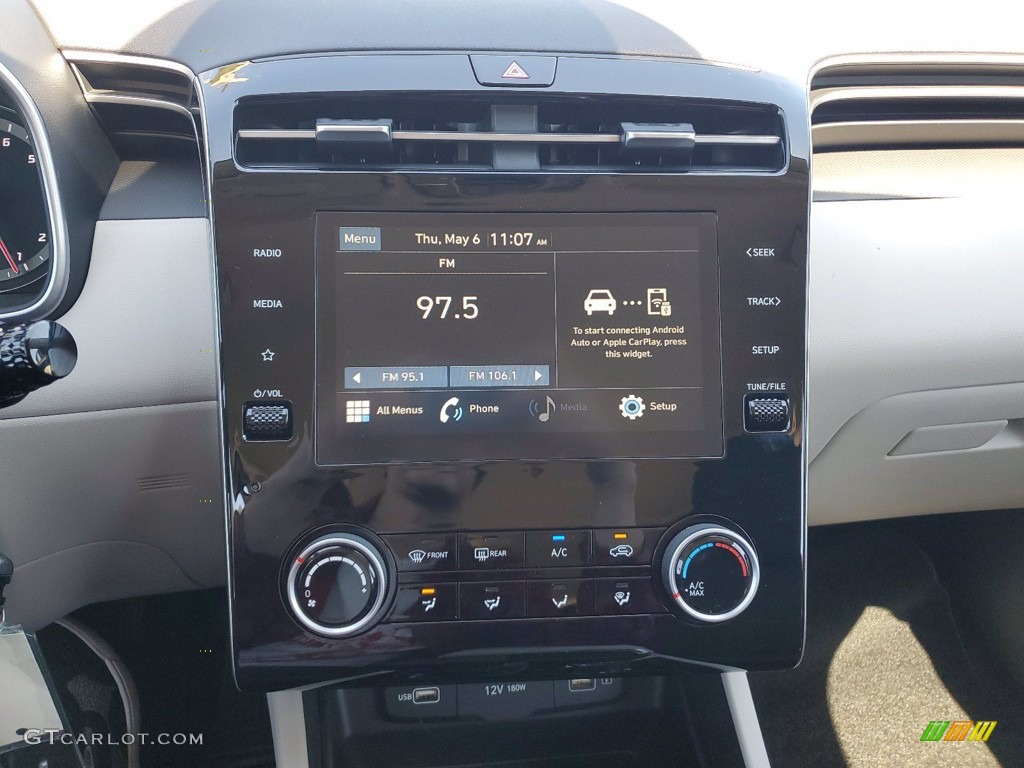 2022 Hyundai Tucson SE Controls Photo #141893284