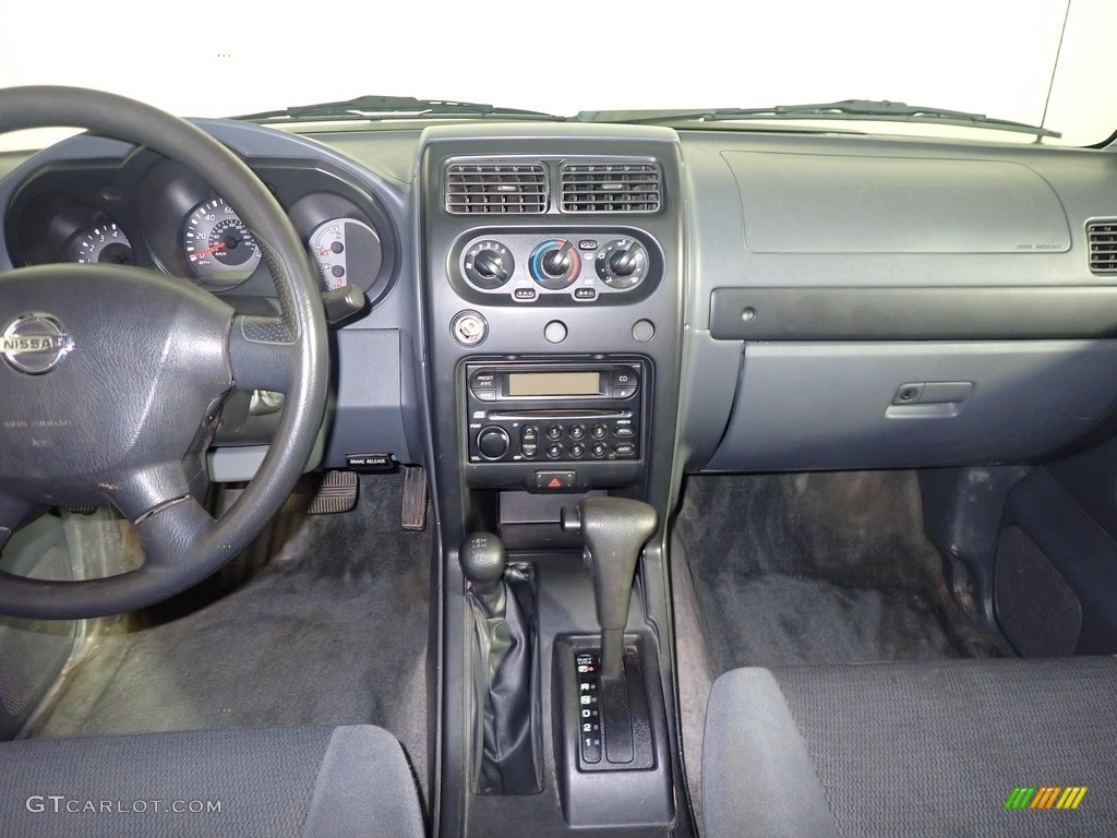 2003 Nissan Frontier XE V6 King Cab 4x4 Gray Dashboard Photo #141893479