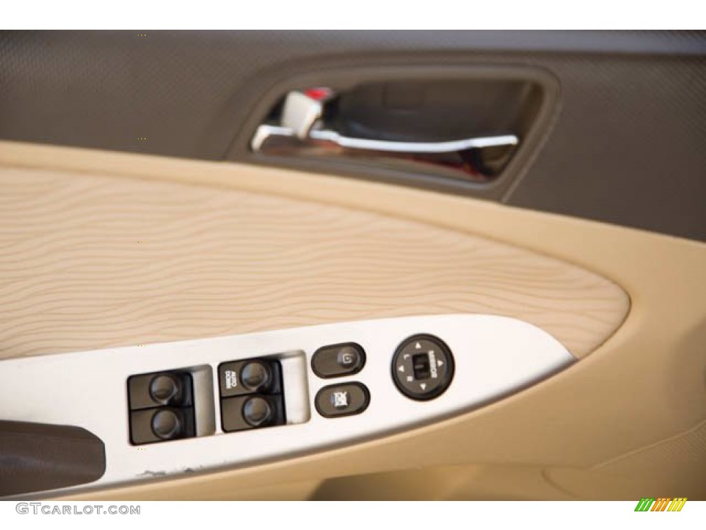 2012 Accent GLS 4 Door - Boston Red / Beige photo #24