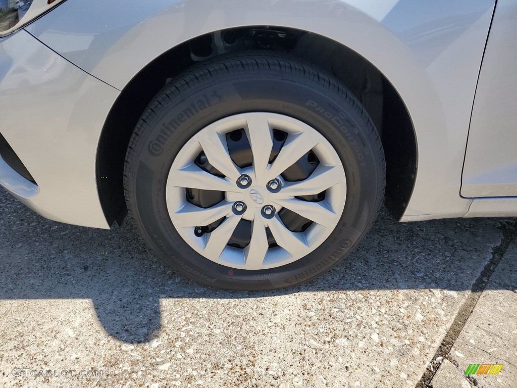 2021 Accent SE - Olympus Silver / Black photo #10