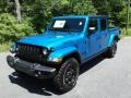 Hydro Blue Pearl - Gladiator Willys 4x4 Photo No. 2