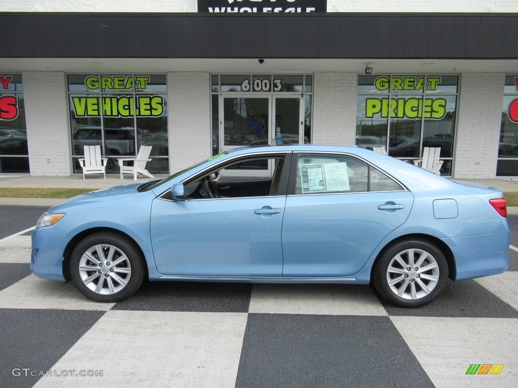 2013 Camry XLE - Clearwater Blue Metallic / Ivory photo #1