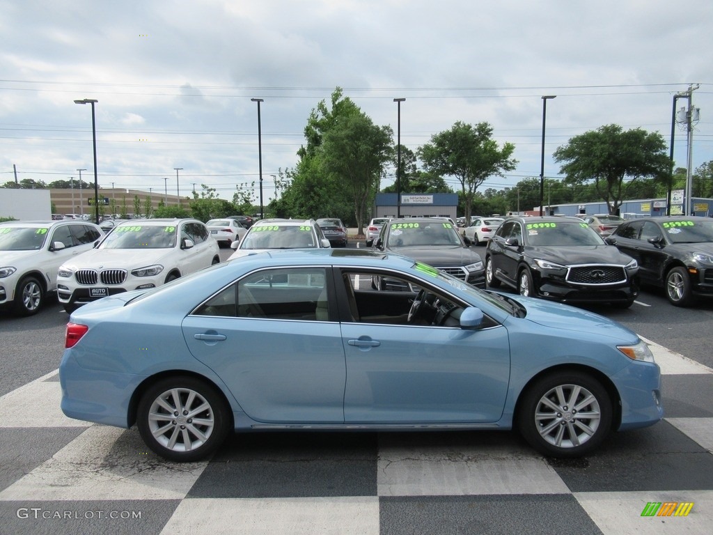 2013 Camry XLE - Clearwater Blue Metallic / Ivory photo #3