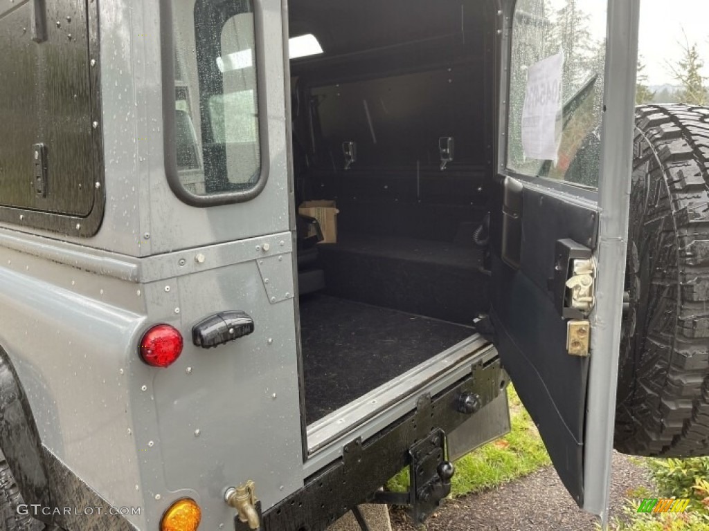 1990 Land Rover Defender 110 Right Hand Drive Trunk Photo #141907251