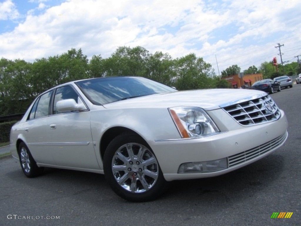 White Diamond Tricoat Cadillac DTS