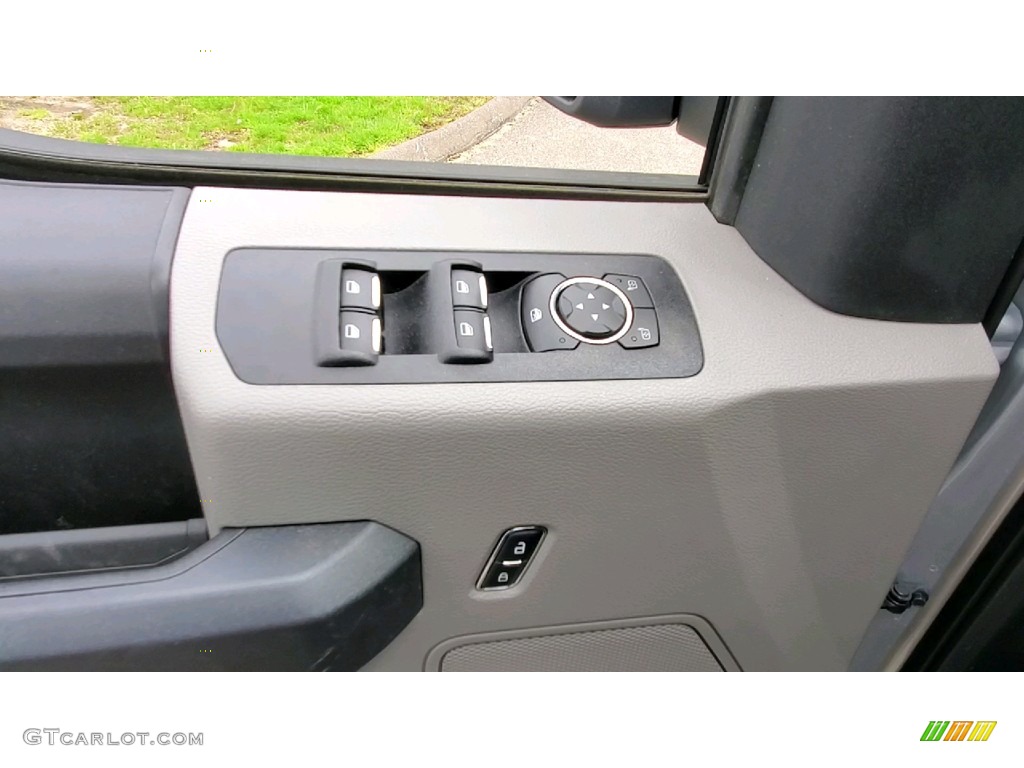 2018 F150 XL SuperCrew 4x4 - Ingot Silver / Earth Gray photo #12