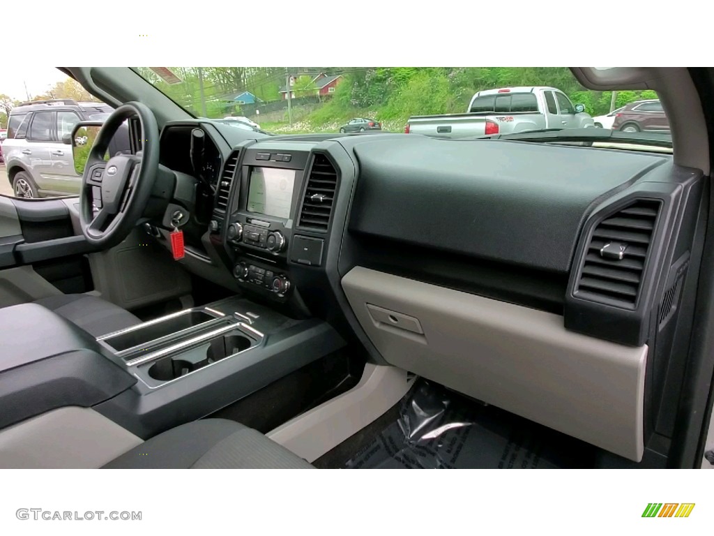 2018 F150 XL SuperCrew 4x4 - Ingot Silver / Earth Gray photo #24