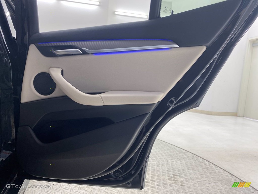 2018 X2 sDrive28i - Black Sapphire Metallic / Oyster/Black photo #34
