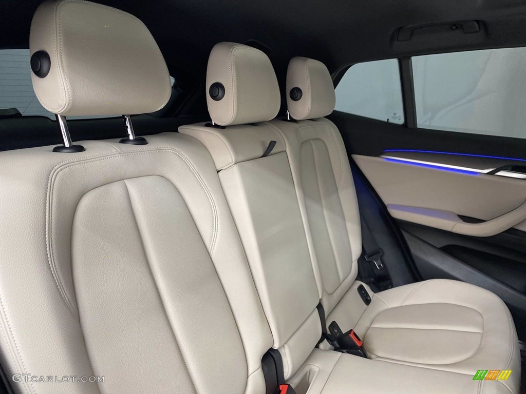 2018 X2 sDrive28i - Black Sapphire Metallic / Oyster/Black photo #35