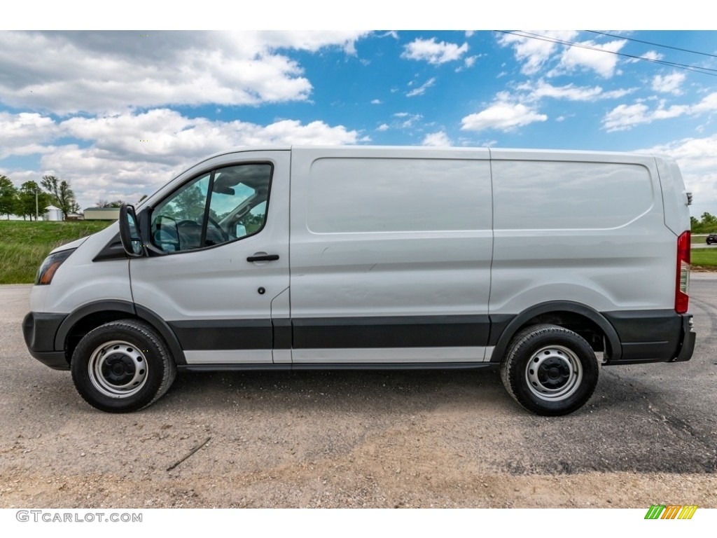 Oxford White 2017 Ford Transit Van 150 LR Regular Exterior Photo #141922505