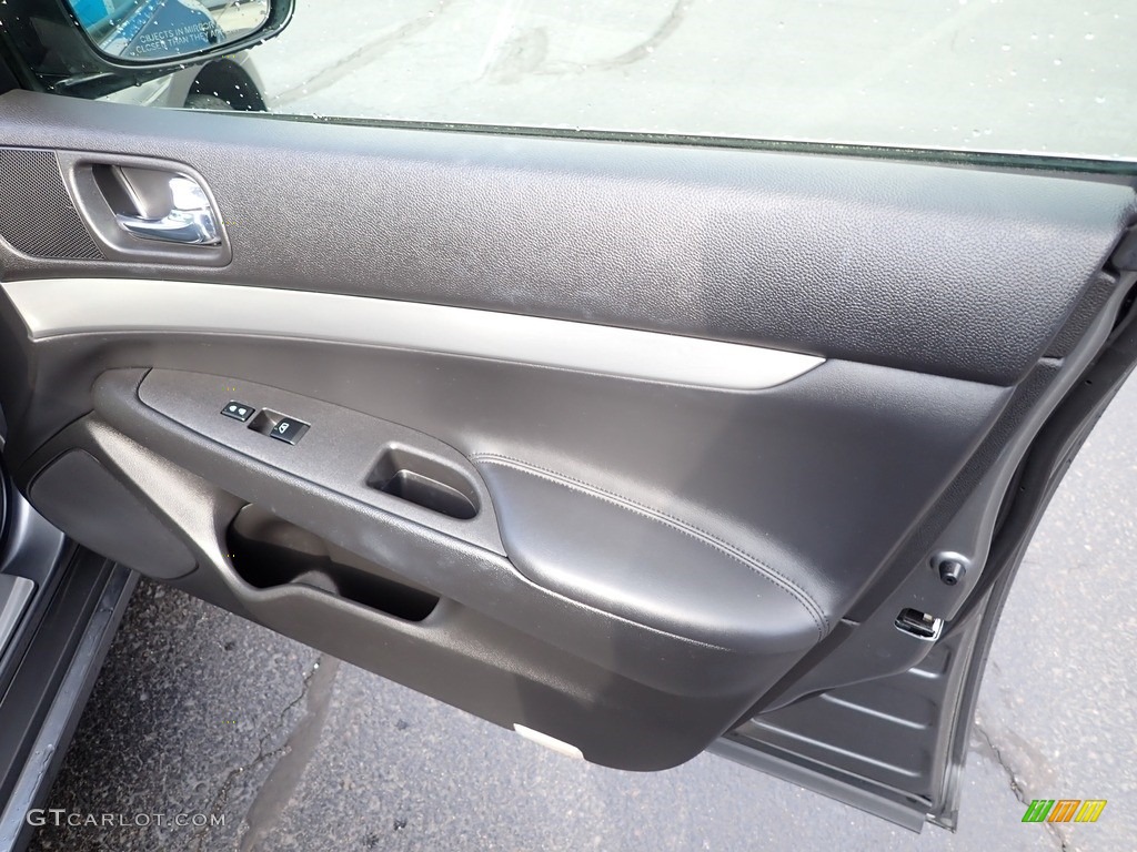 2015 Infiniti Q40 Sedan Graphite Door Panel Photo #141923169