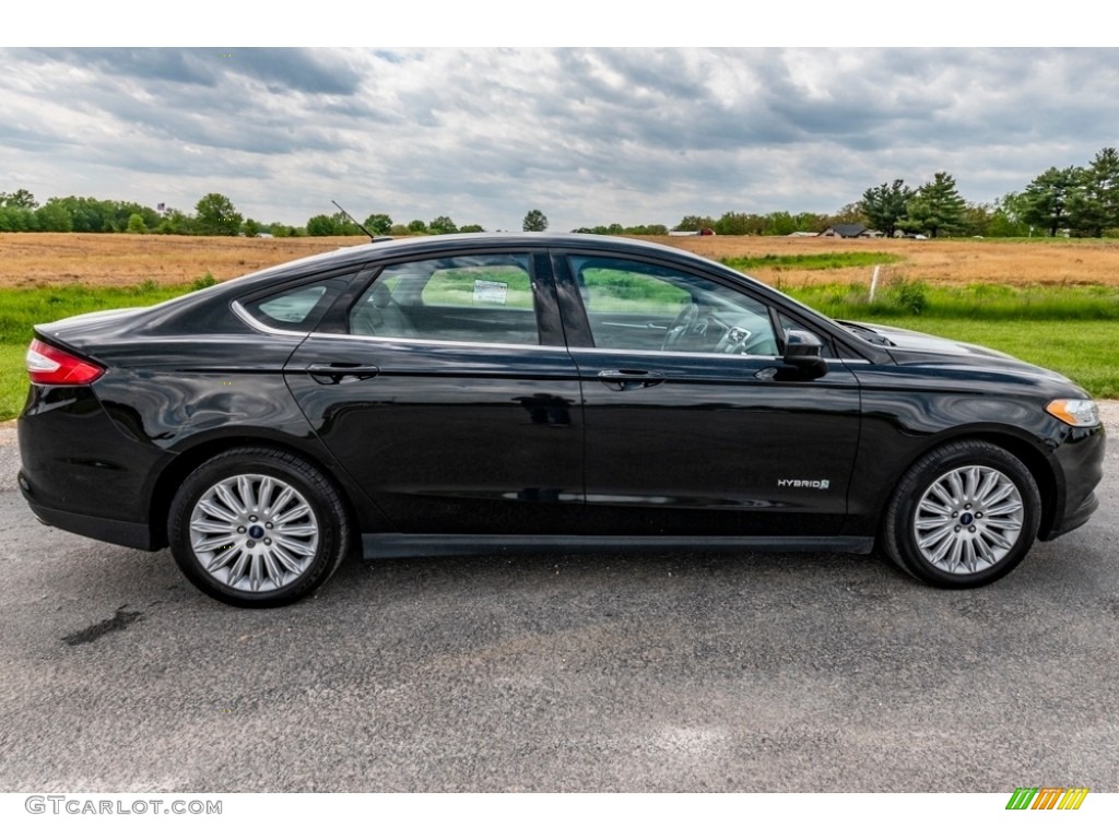 2014 Fusion Hybrid S - Tuxedo Black / Earth Gray photo #3