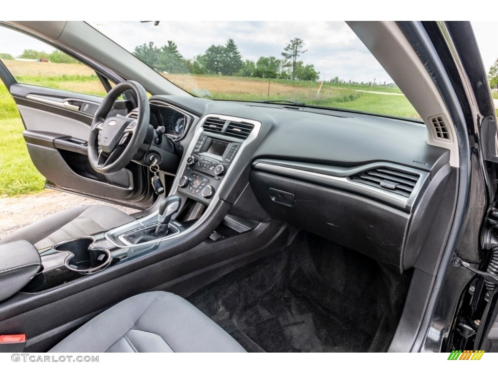 2014 Ford Fusion Hybrid S Dashboard Photos