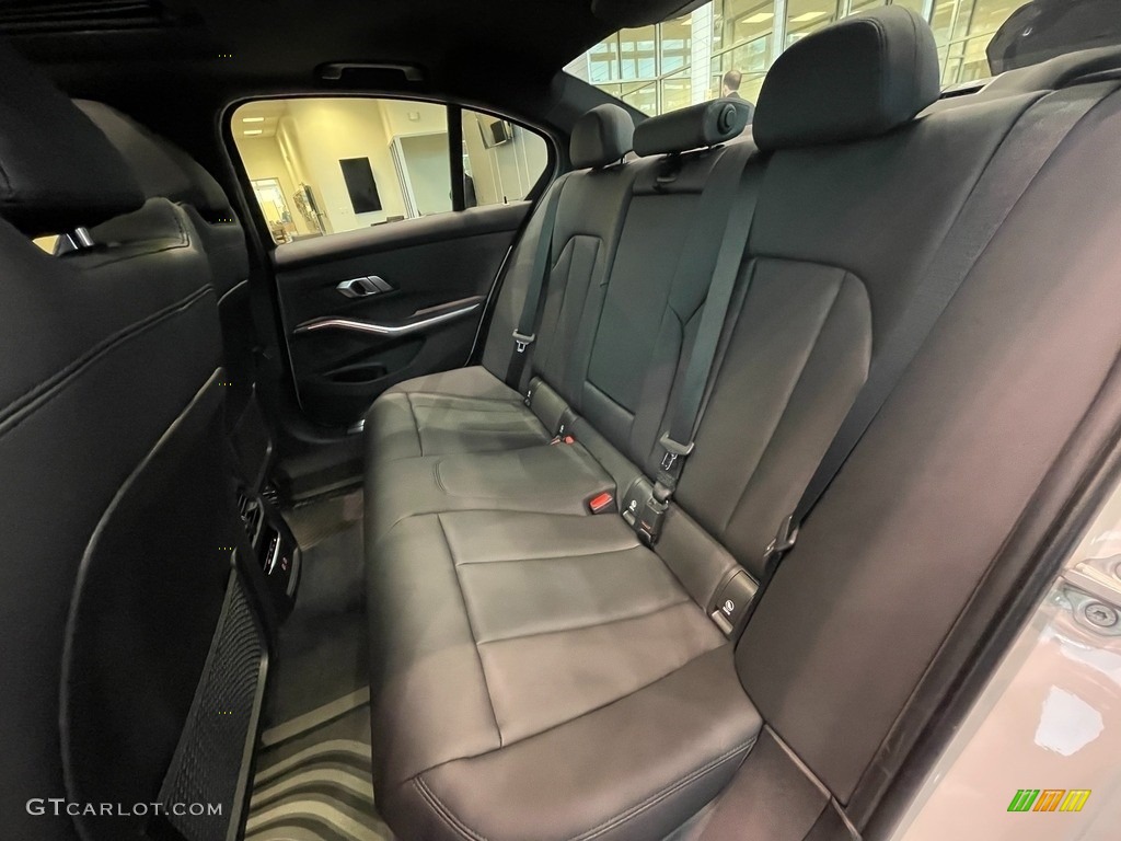 2021 3 Series 330i xDrive Sedan - Alpine White / Black photo #5