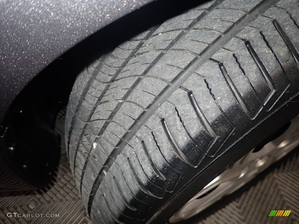 2014 Focus SE Sedan - Sterling Gray / Charcoal Black photo #41