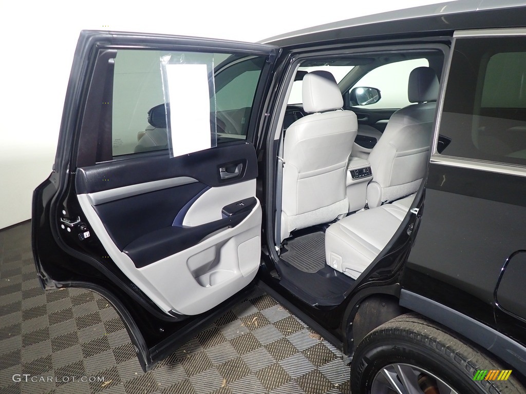 2015 Highlander XLE AWD - Attitude Black Metallic / Ash photo #38