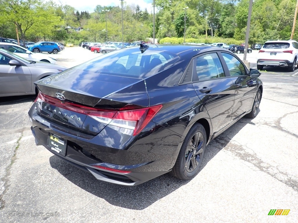 2021 Elantra SEL - Phantom Black / Black photo #2