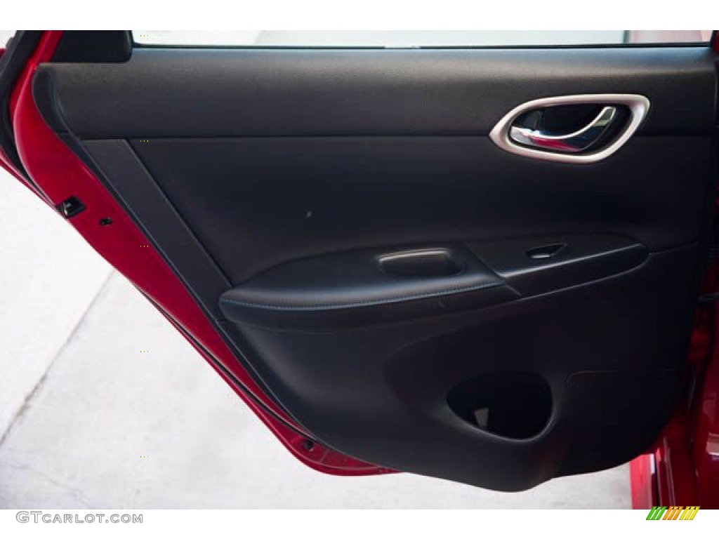 2019 Sentra SR - Red Alert / Charcoal photo #29