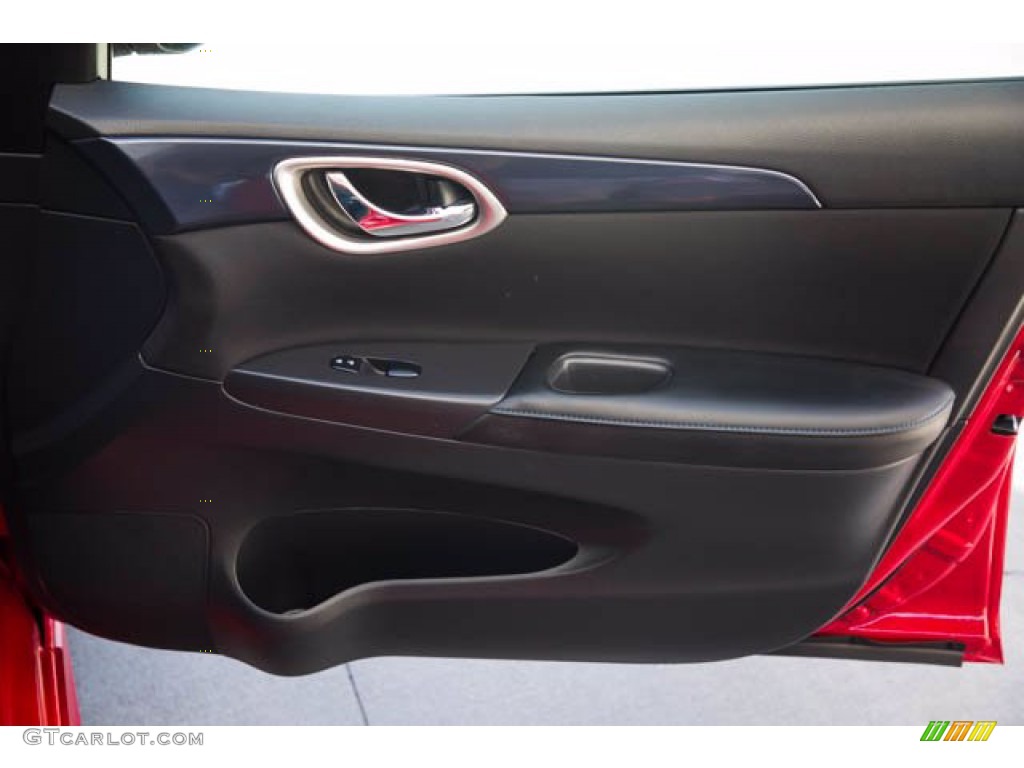2019 Sentra SR - Red Alert / Charcoal photo #31