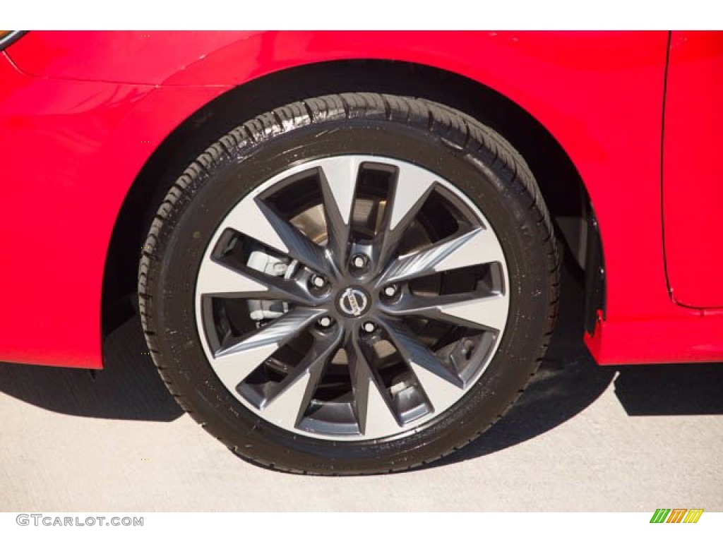 2019 Sentra SR - Red Alert / Charcoal photo #36