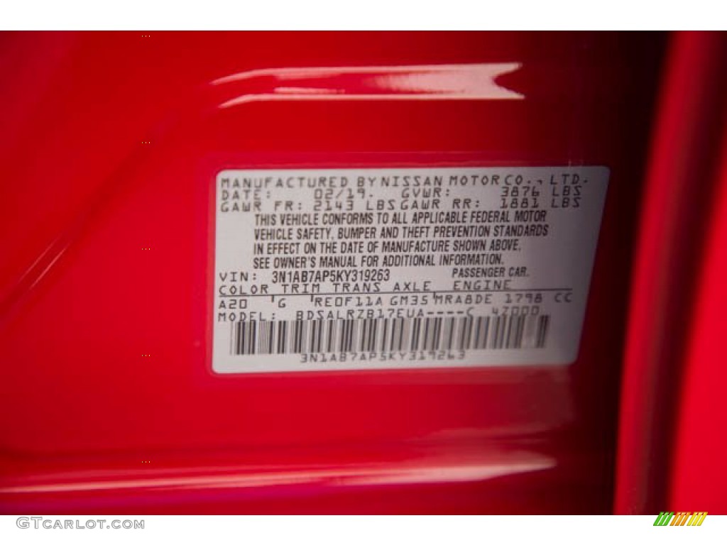 2019 Sentra SR - Red Alert / Charcoal photo #37