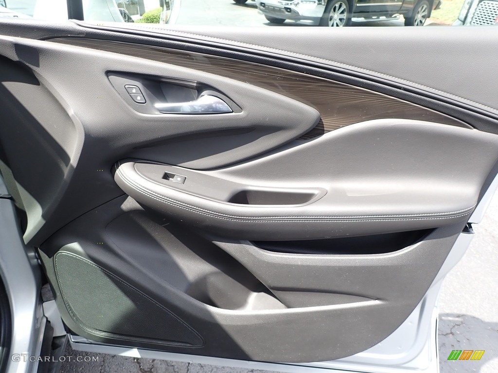 2019 Envision Essence AWD - Galaxy Silver Metallic / Ebony photo #6