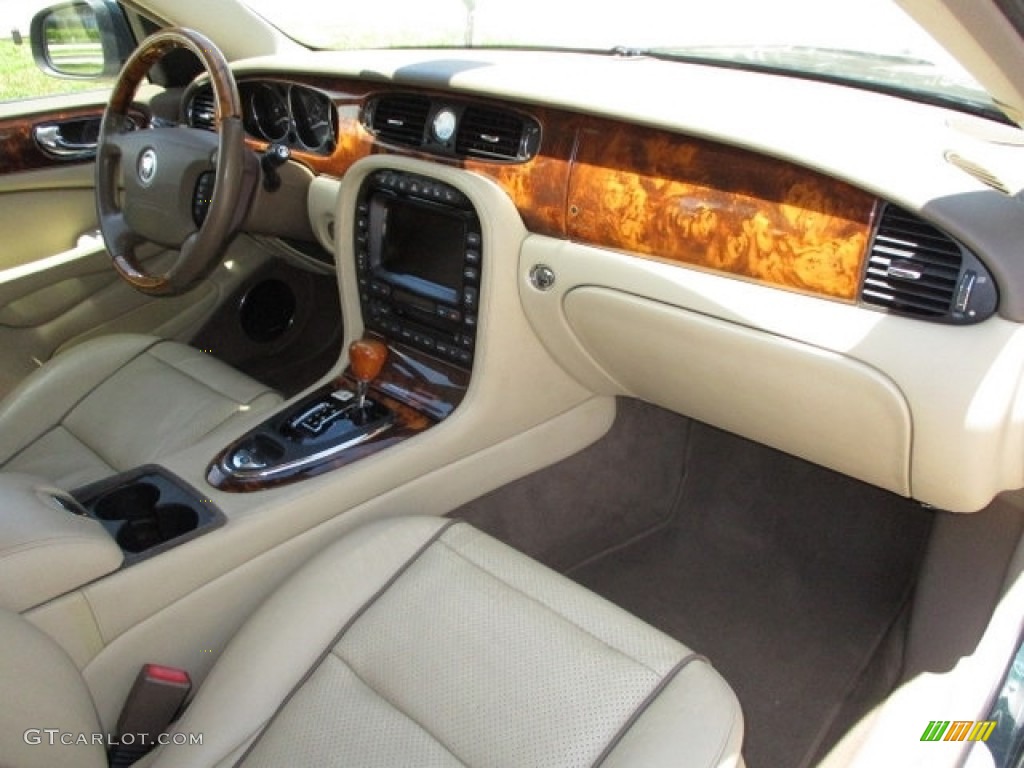 2008 Jaguar XJ XJ8 Dashboard Photos