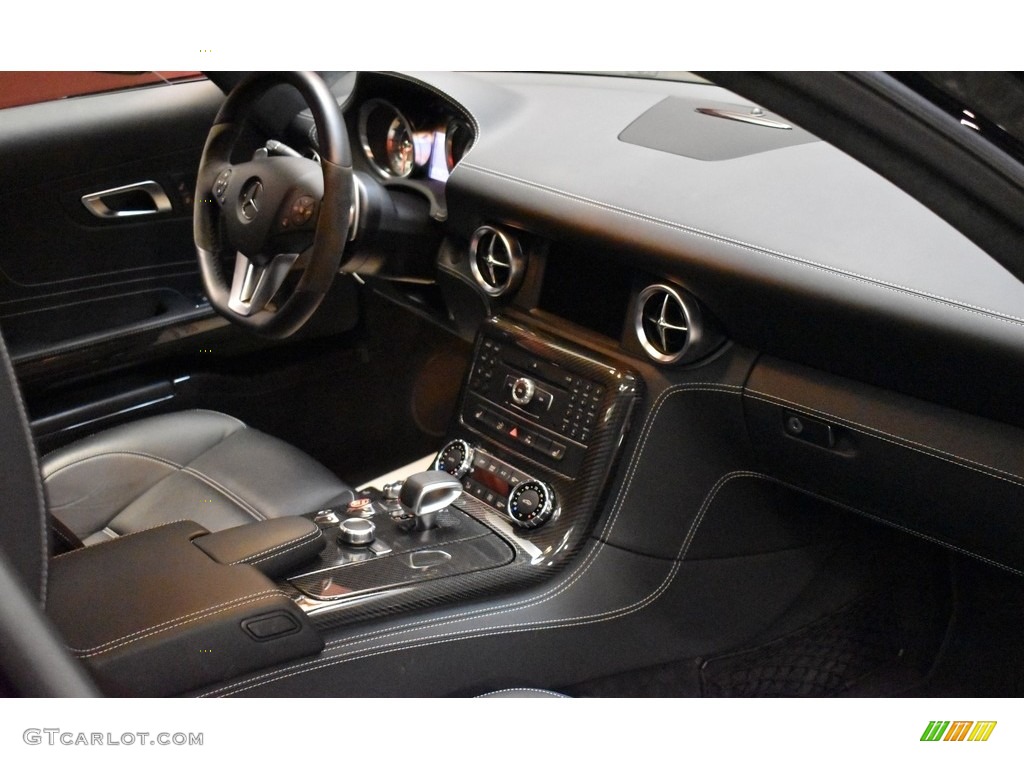 2012 Mercedes-Benz SLS AMG Dashboard Photos
